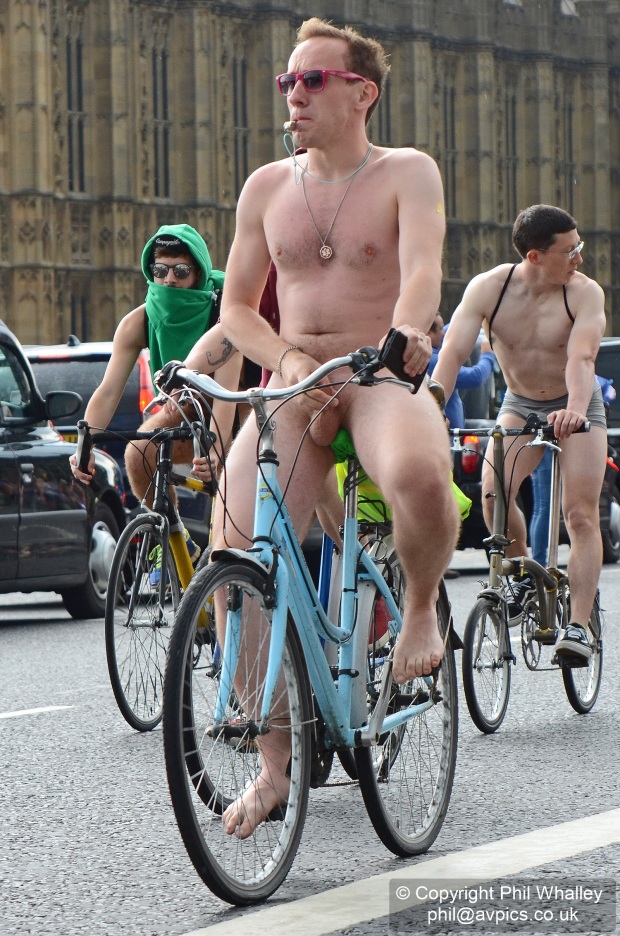 Naked Bike Rid 57